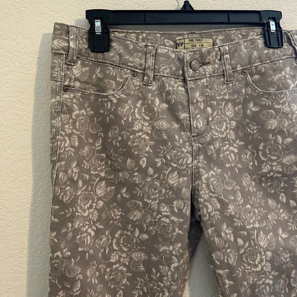 FREE PEOPLE Floral Autumn Fall Print Brown/tan Size 29W Jeans Pockets Boho Pants - Picture 3 of 6